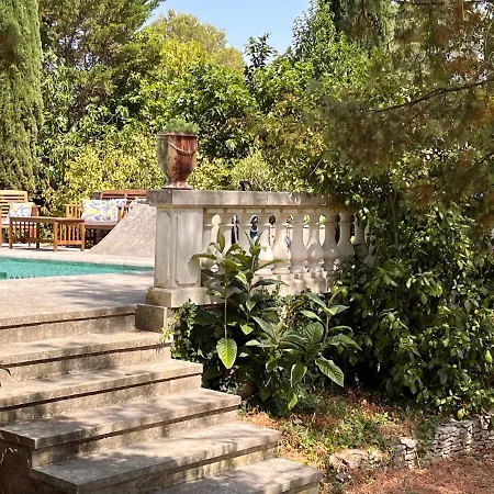 Chambre indépendante avec terrasse privée et piscine-3